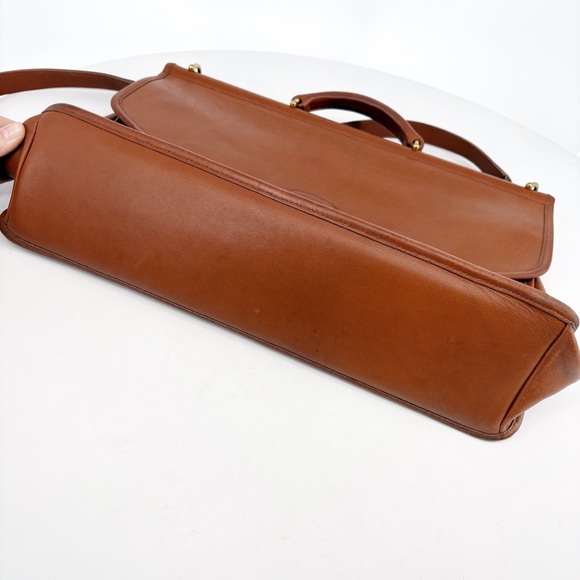 COACH | Vintage 5266 Beekman Messenger Briefcase Bag in Saddle Brown - Picture 12 of 16